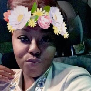 Meet your Posher, Ebony